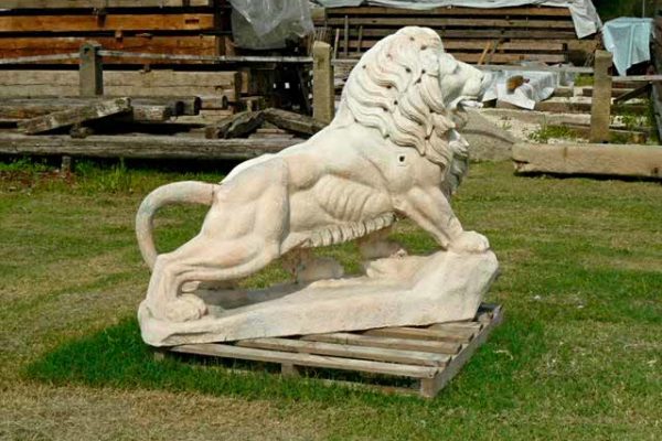 Leone, componenti d'arredo